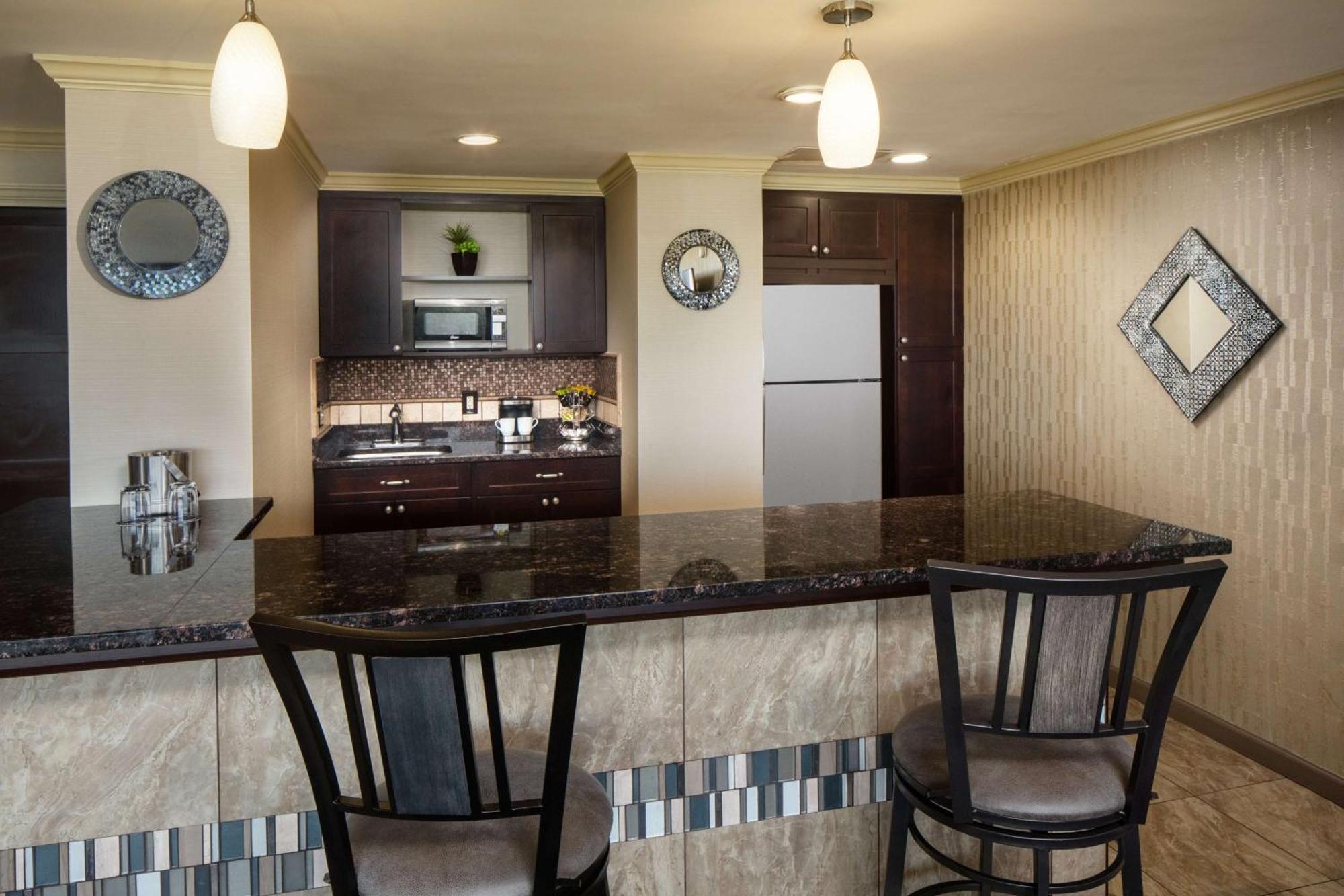 Doubletree By Hilton Cherry Hill Philadelphia Exterior photo